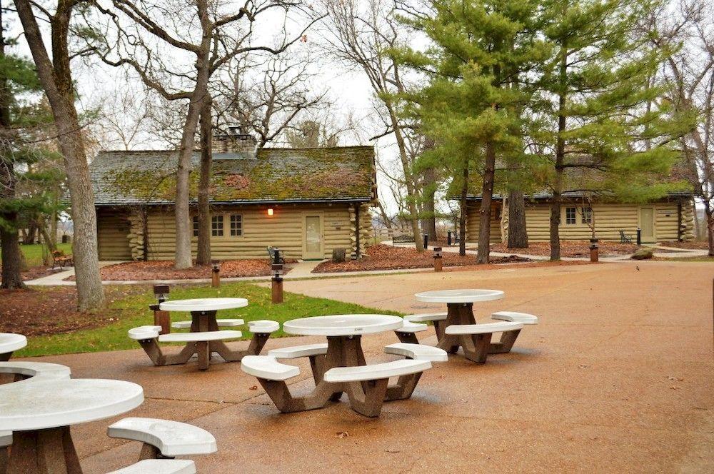 Starved Rock Lodge & Conference Center Utica Экстерьер фото