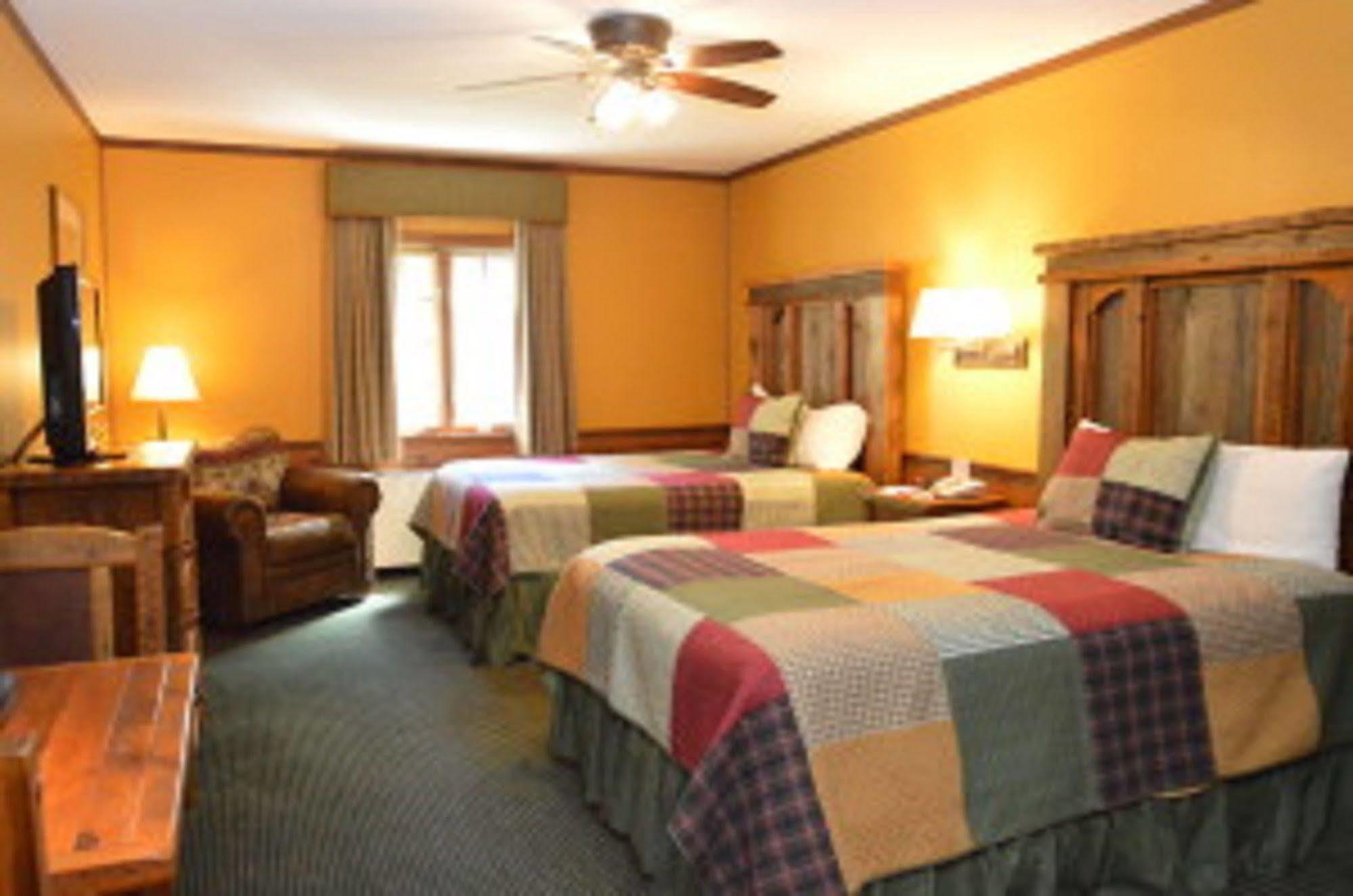 Starved Rock Lodge & Conference Center Utica Экстерьер фото